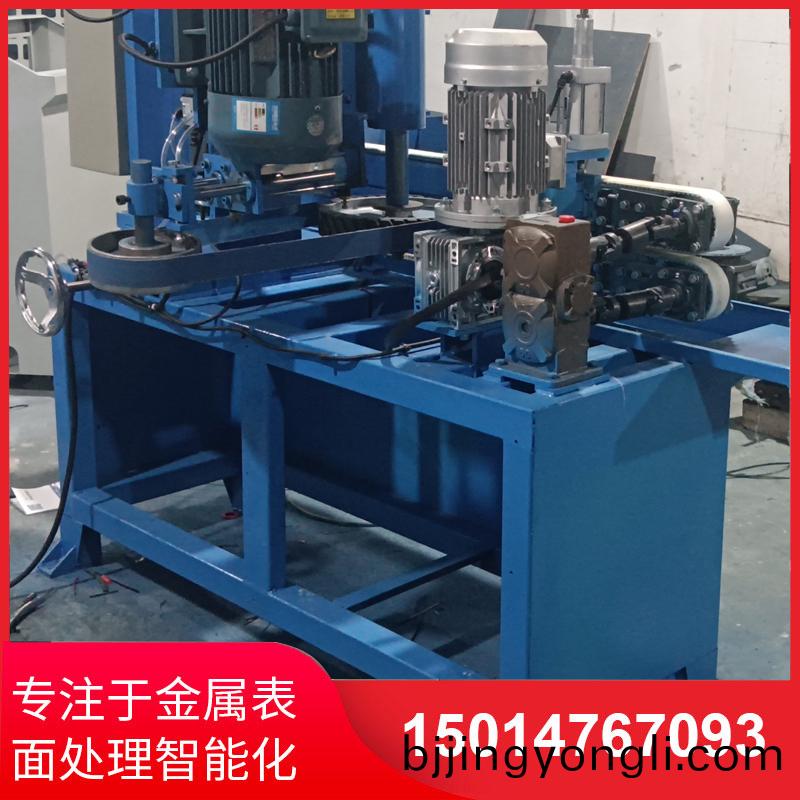 自(zi)動(dong)側麵(mian)砂光(guang)機廠(chang)傢